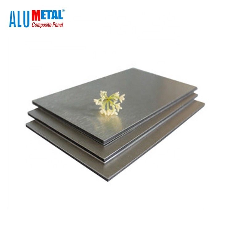 Rugেউখেলান ব্রাশ এসিপি অ্যালুমিনিয়াম আঠালো শীট ছাদ প্যানেল 1000mm 6mm LDPE