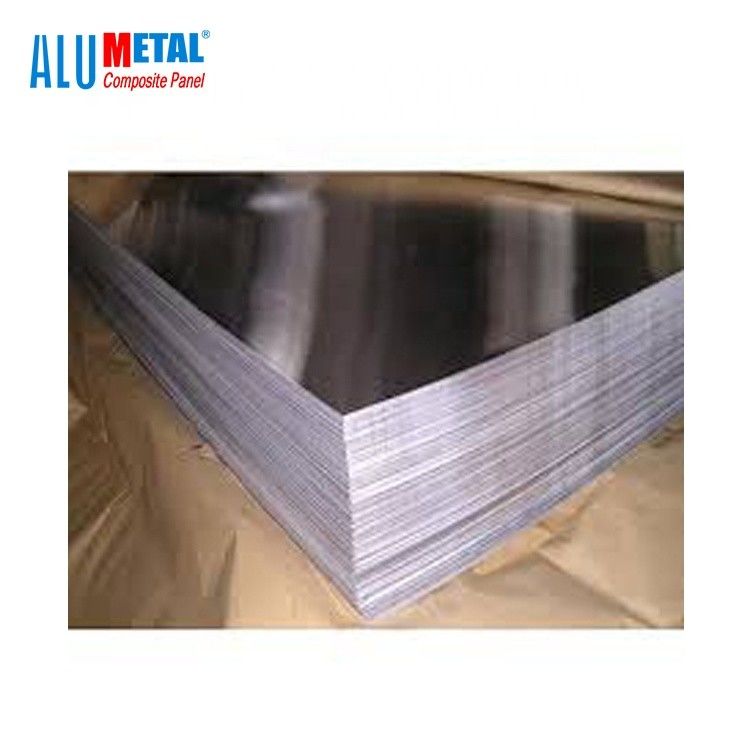 1220x2440mm প্রোফাইলযুক্ত অ্যালুমিনিয়াম ক্ল্যাডিং শীট 4 মিমি আবহাওয়া প্রতিরোধ অটুট কোর AA3003